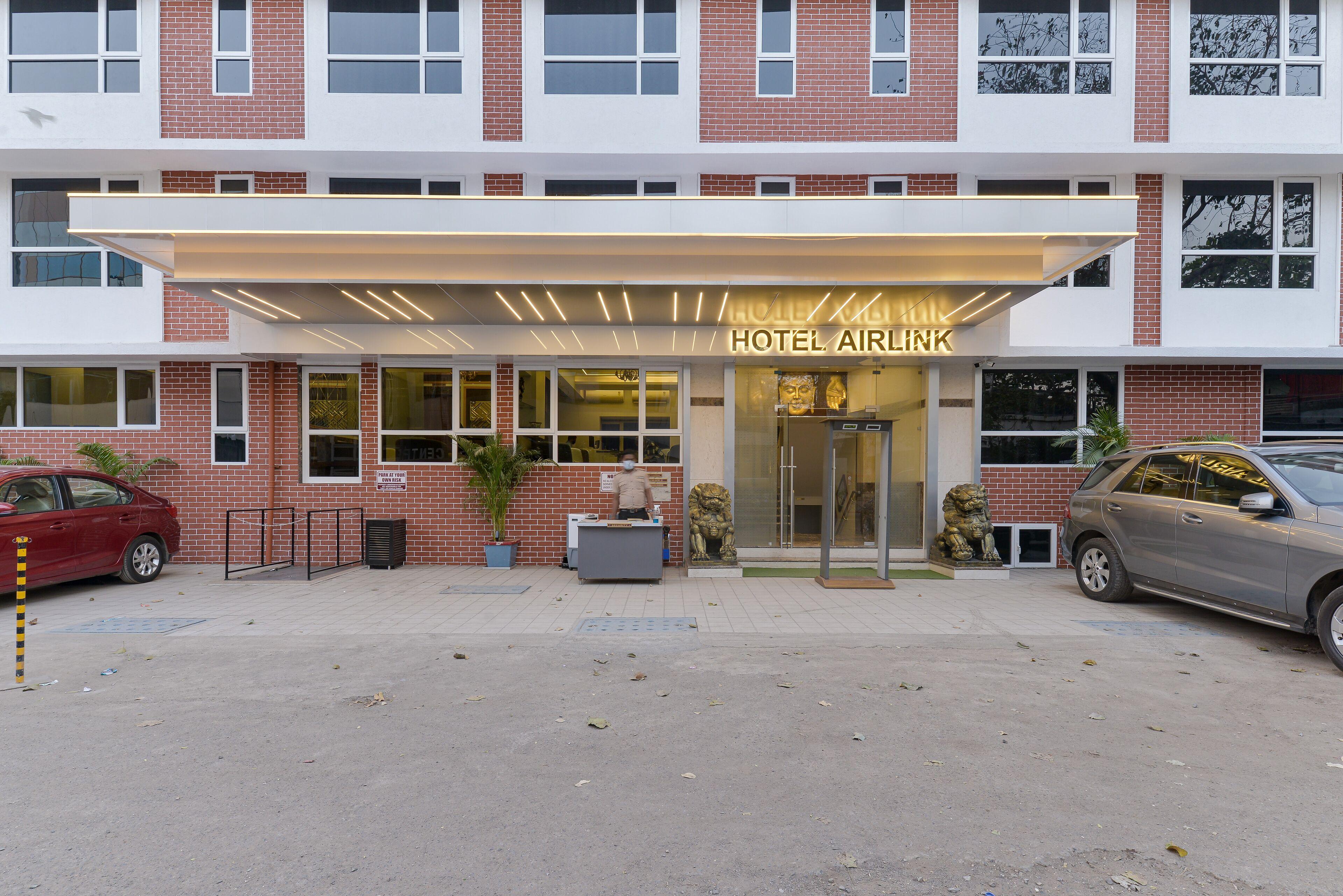 Hotel Airlink — Photos 1